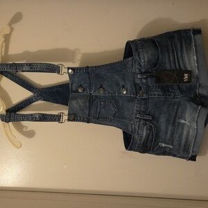 YMI  NWT Distressed Denim Jeans Shorts Overalls size 5